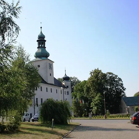 호텔 Zamecky Třešť